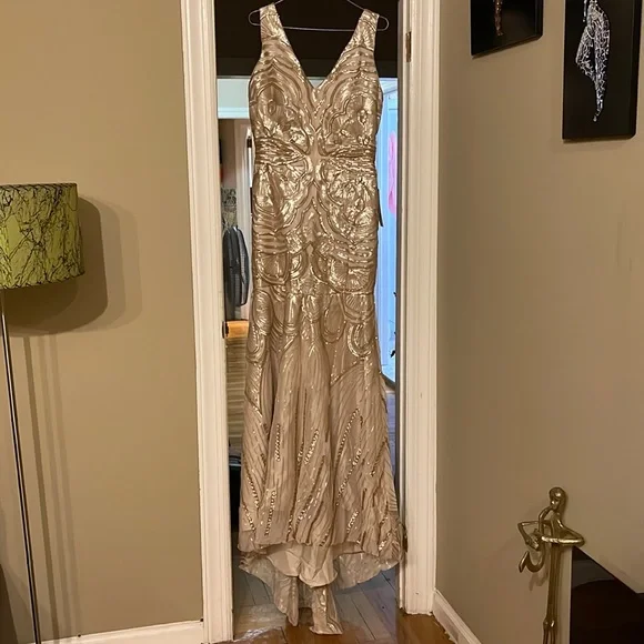 green emerald velvet dress A-Line Sequin Empire Gold Prom Dress Long Sweep Train PSK152 US12 / Gold